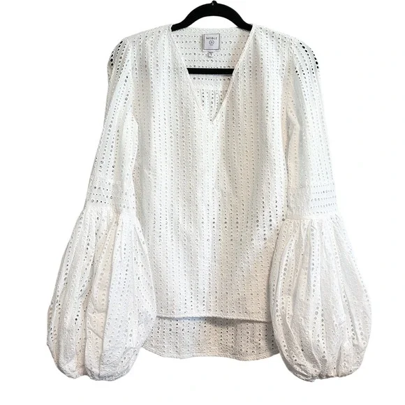 Noble 31 White Eyelet Bishop Sleeve Blouse V-Neck Cotton Size S - Picture 4 of 12